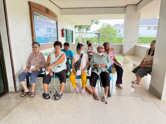 โครงการผู้สูงวัย สายตาดี มีเเว่นใส่ ประจำปีงบประมาณ 2568