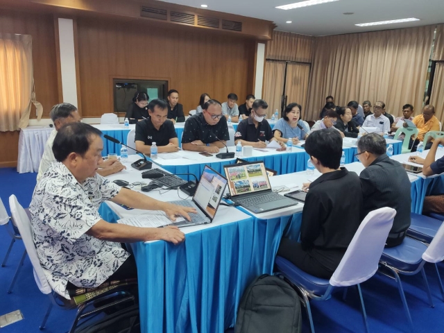 การประชุมวางเเผนการจัดงานประเพณีวิ่งควาย เเละประเพณีลอยกระทงตำบลหนองเสือช้าง ประจำปี พ.ศ.2569