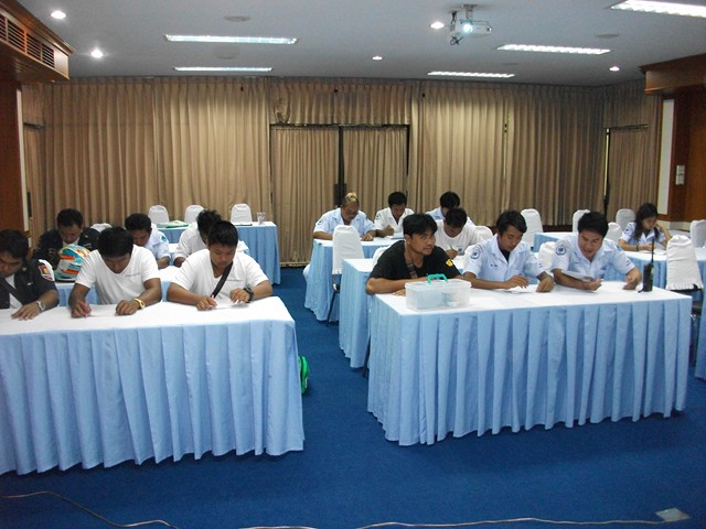 โครงการอบรมฟื้นฟูผู้ปฏิบัติการฉุกเฉินเบื้องต้น ปีงบประมาณ 2557