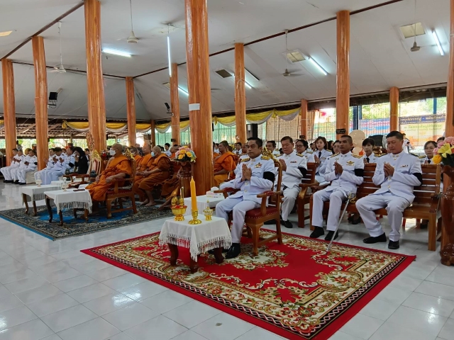 ร่วมพิธีบำเพ็ญกุศลสตมวาร (100 วัน)