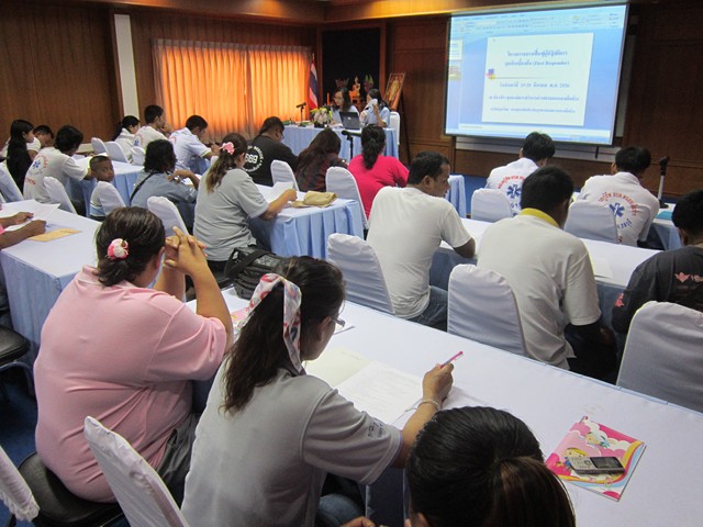 โครงการอบรมฟื้นฟูผู้ปฏิบัติการฉุกเฉินเบื้องต้น