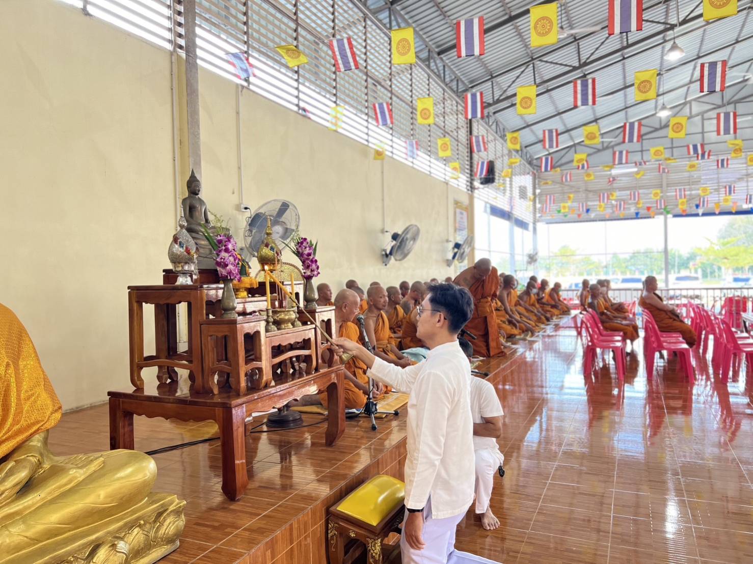 พิธีเจริญพระพุทธมนต์เฉลิมพระเกียรติฯ